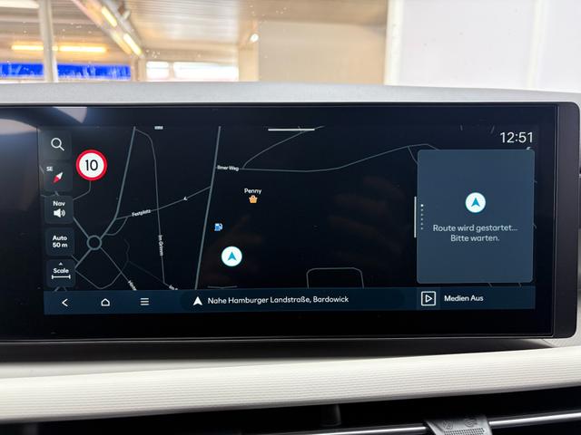 Hyundai TUCSON STYLE KLIMAAUTOMATIK TOTWINKEL NAVI SHZ RFK PDC 