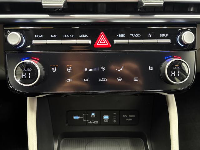 Hyundai TUCSON STYLE KLIMAAUTOMATIK TOTWINKEL NAVI SHZ RFK PDC 