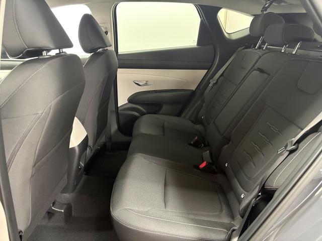 Hyundai TUCSON STYLE KLIMAAUTOMATIK TOTWINKEL NAVI SHZ RFK PDC 