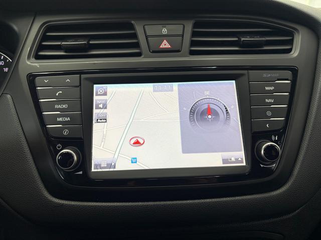 Hyundai i20 YES! PLUS NAVI SHZ KLIMAAUTOMATIK TEMPOMAT ALU 