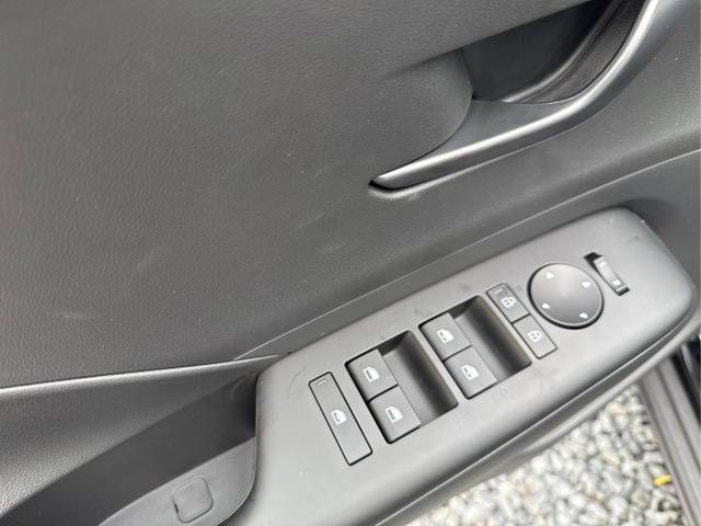 Hyundai / KONA / Schwarz / / / HEV DCT ACC NAVI RFK Smart Key