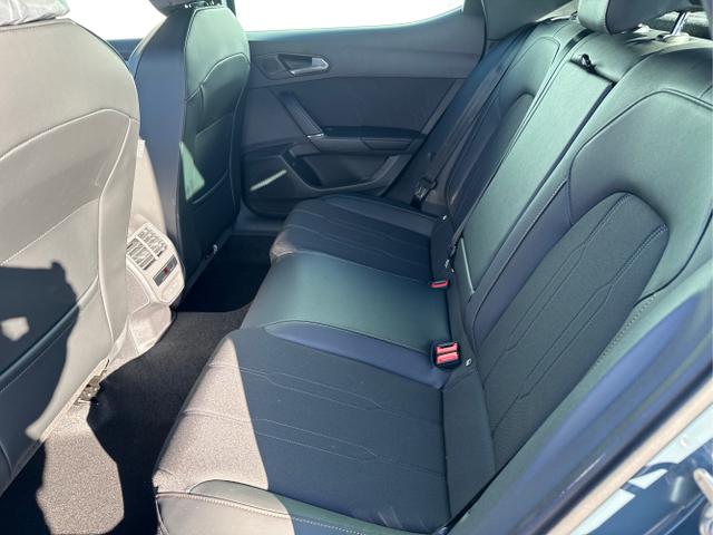 Cupra / Leon / Blau / / / DSG ACC SHZ KEYLESS 