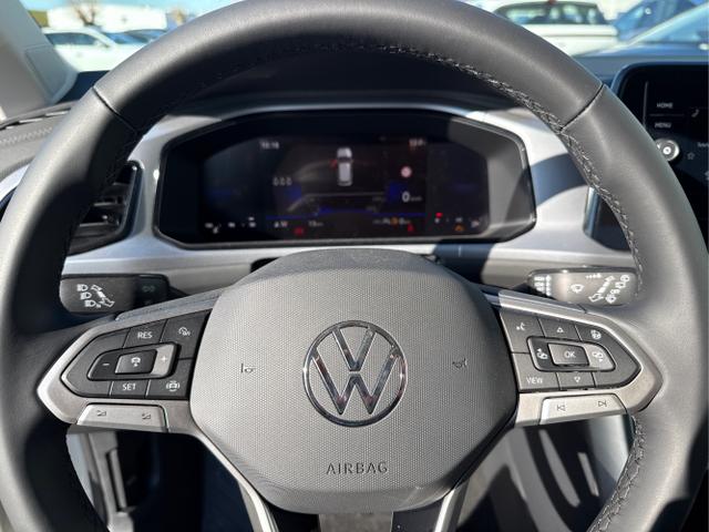 Volkswagen / T-Roc / Grau / / / LED-PLUS SHZ ACC RFK PDC 