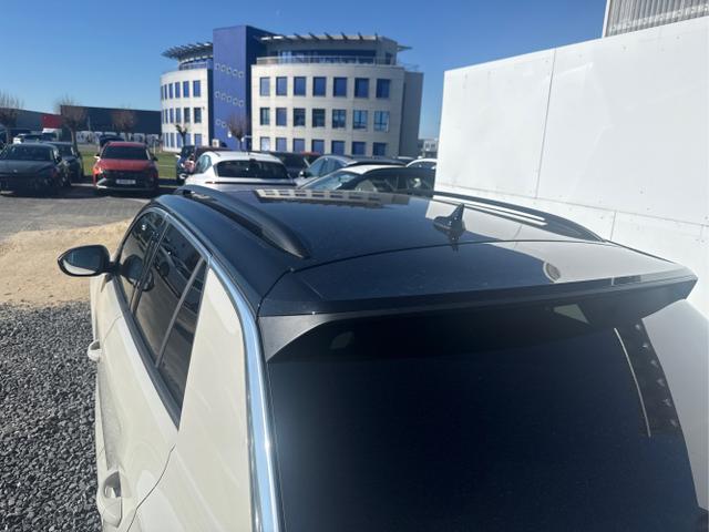 Volkswagen / T-Roc / Grau / / / SHZ ACC RFK PDC 