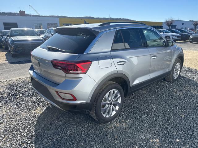 Volkswagen / T-Roc / Silber / / / IQ DRIVE SHZ ACC RFK PDC 