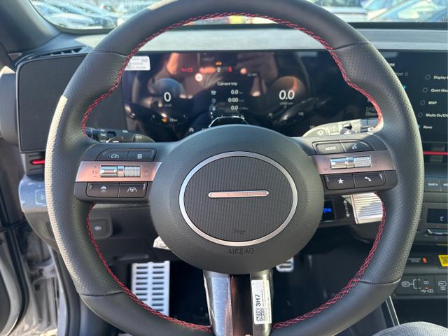 Hyundai / KONA / Grau /  /  / 1.6 4WD T-GDi DCT N-LINE SHZ NAVI ACC RFK