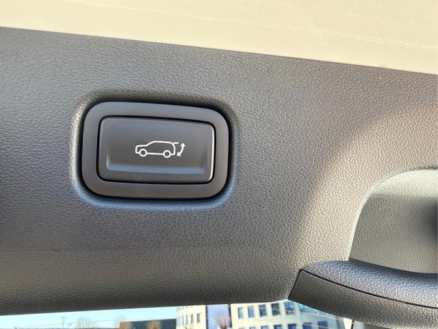 Hyundai / KONA / Grau /  /  / 1.6 4WD T-GDi DCT N-LINE SHZ NAVI ACC RFK