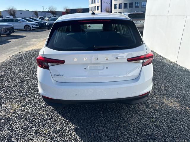 Skoda / Fabia / Weiß /  /  / DSG PDC v+h KLIMAAUTOMATIK