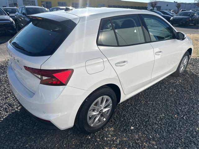 Skoda / Fabia / Wei&szlig; / / / DSG PDC v+h KLIMAAUTOMATIK