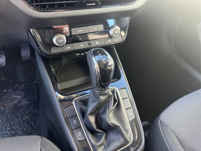 Skoda / Fabia / Weiß /  /  / DSG PDC v+h KLIMAAUTOMATIK