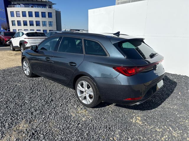 Seat / Leon / Grau / / / NAVI AHK MATRIX ACC SHZ