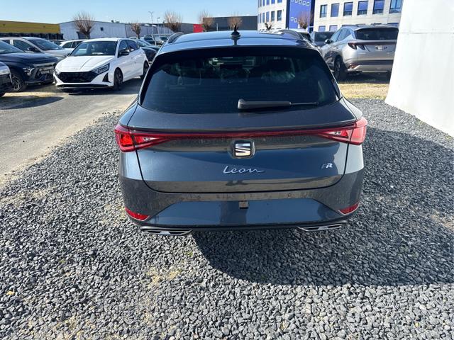 Seat / Leon / Grau / / / NAVI AHK MATRIX ACC SHZ