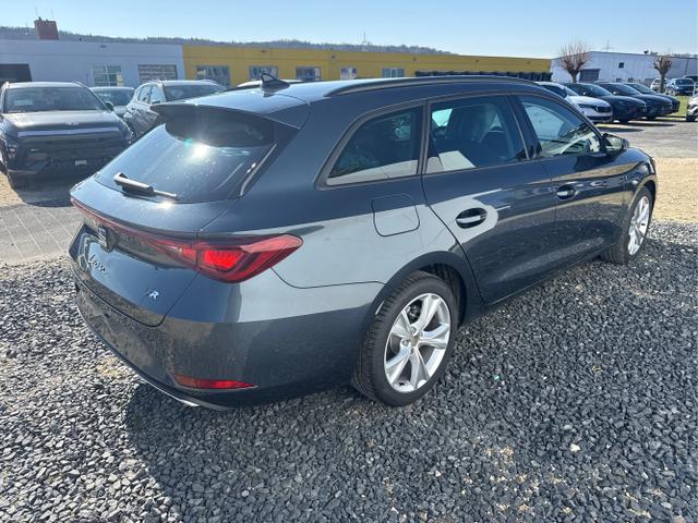 Seat / Leon / Grau / / / NAVI AHK MATRIX ACC SHZ