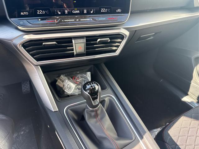 Seat / Leon / Grau / / / NAVI AHK MATRIX ACC SHZ