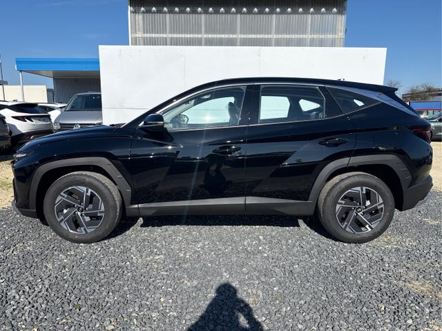 Hyundai / TUCSON / Schwarz / / / SHZ NAVI PDC RFK 