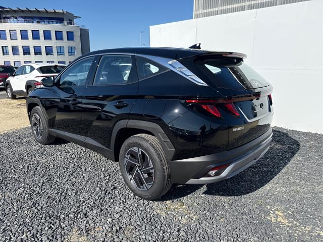 Hyundai / TUCSON / Schwarz / / / SHZ NAVI PDC RFK 