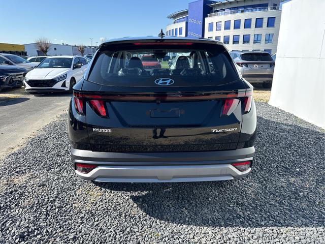 Hyundai / TUCSON / Schwarz /  /  / SHZ NAVI PDC RFK 