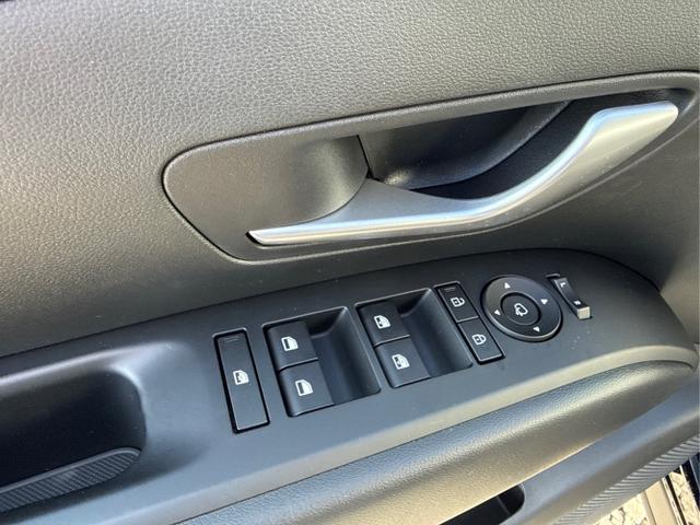 Hyundai / TUCSON / Schwarz /  /  / SHZ NAVI PDC RFK 