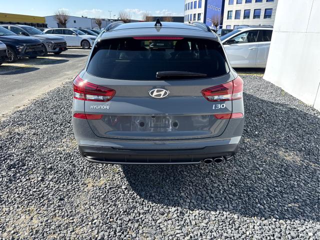 Hyundai / i30 / Grau / / / DCT ACC SHZ SMART KEY 