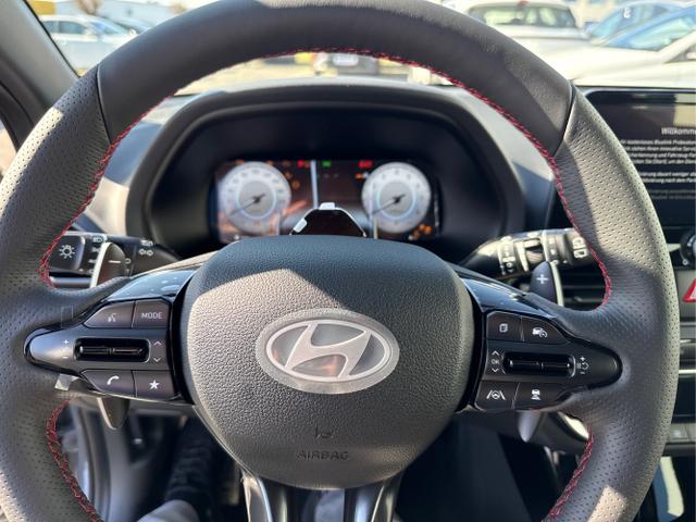 Hyundai / i30 / Grau / / / DCT ACC SHZ SMART KEY 