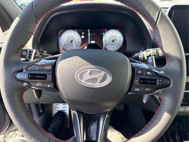 Hyundai / i30 / Grau / / / DCT N-LINE SHZ NAVI RFK