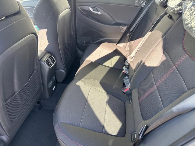 Hyundai / i30 / Grau / / / DCT N-LINE SHZ NAVI RFK