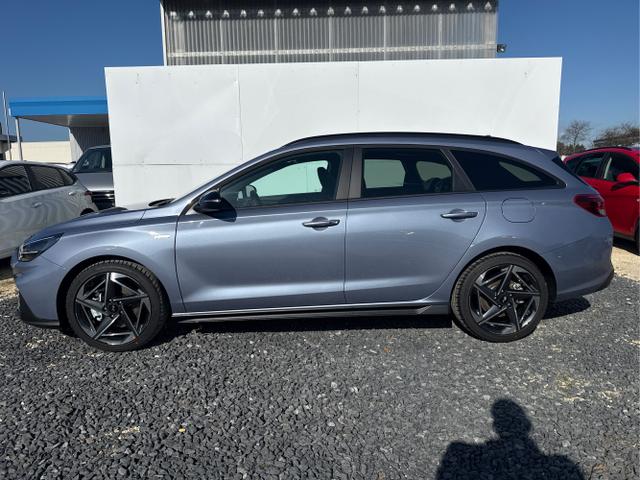 Hyundai / i30 / Blau / / / DCT N-LINE SHZ NAVI RFK