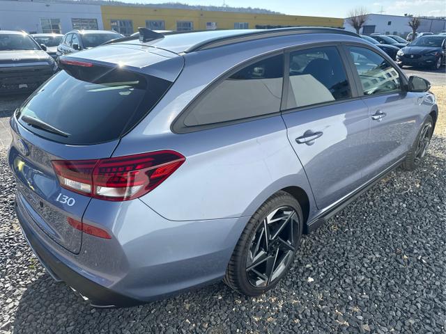 Hyundai / i30 / Blau / / / DCT N-LINE SHZ NAVI RFK