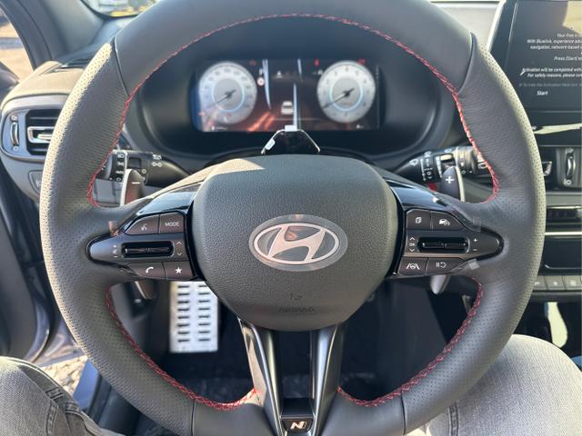 Hyundai / i30 / Blau /  /  / DCT N-LINE SHZ NAVI RFK