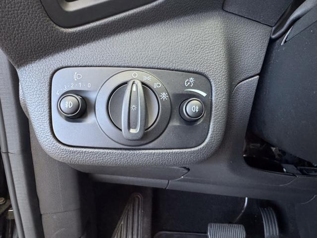 Ford C-Max TITANIUM 2.0 TDCI POWERSHIFT NAVI SHZ PDC KEYLESS 