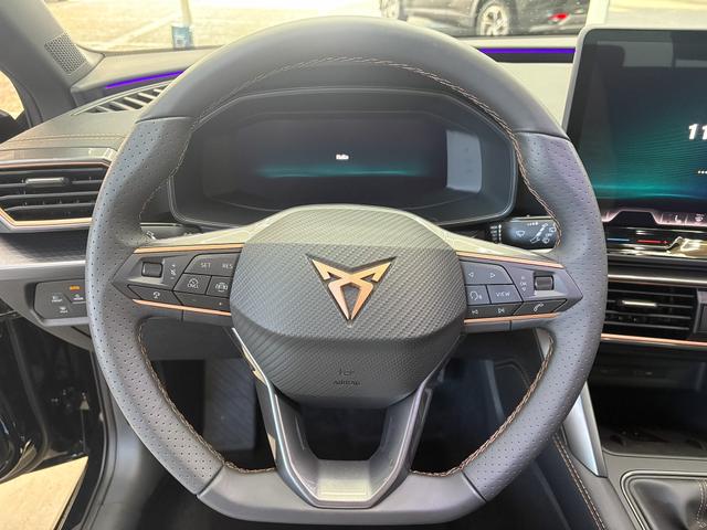 Cupra Leon 1.5 TSI NAVI ACC KEYLESS 