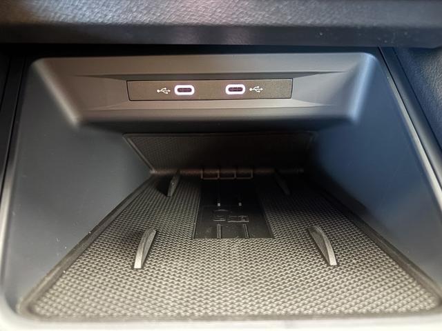 Cupra Leon 1.5 TSI NAVI ACC KEYLESS 