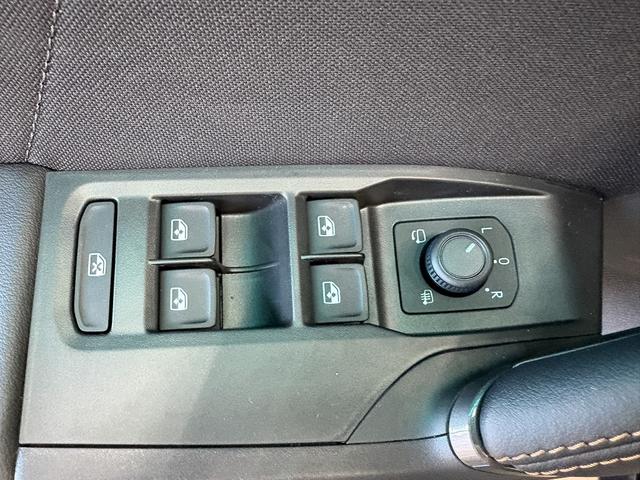 Cupra Leon 1.5 TSI NAVI ACC KEYLESS 