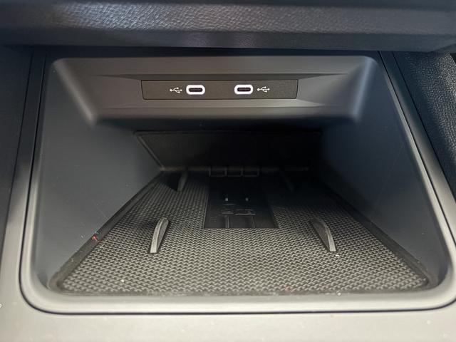 Seat Leon Sportstourer FR NAVI AHK MATRIX ACC SHZ 