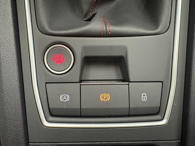 Seat Leon Sportstourer FR NAVI AHK MATRIX ACC SHZ 