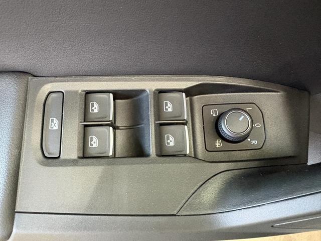 Seat Leon Sportstourer FR NAVI AHK MATRIX ACC SHZ 