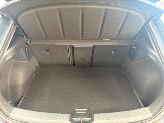 Cupra Leon 1.5 eTSI DSG ACC SHZ KEYLESS 