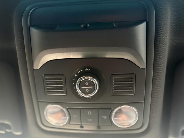 Skoda Octavia RS Combi 2.0 TDI DSG NAVI PANO SHZ XENON 