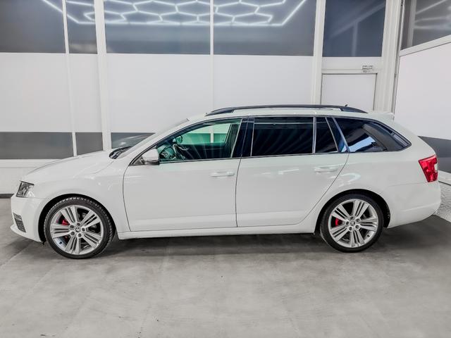 Skoda Octavia RS Combi 2.0 TDI DSG NAVI PANO SHZ XENON 