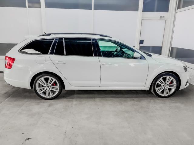 Skoda Octavia RS Combi 2.0 TDI DSG NAVI PANO SHZ XENON 