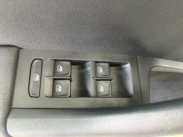 Skoda Octavia RS Combi 2.0 TDI DSG NAVI PANO SHZ XENON 