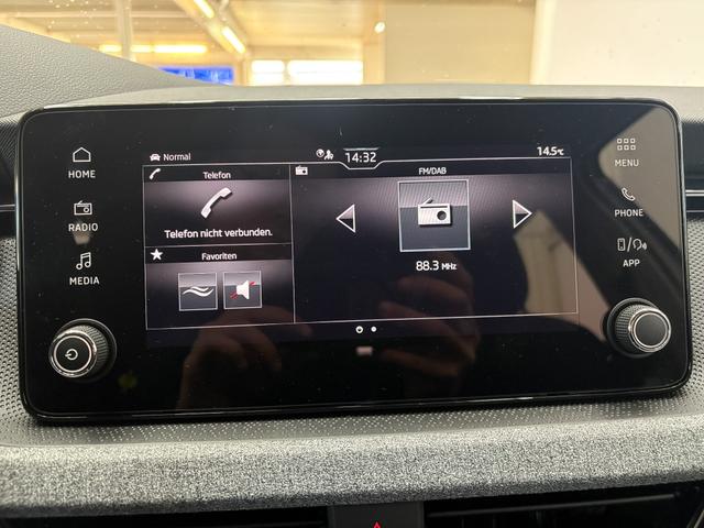 Skoda Kamiq SELECTION DSG KESSY RFK LED NSW KLIMAAUTOMATIK PDC v+h 