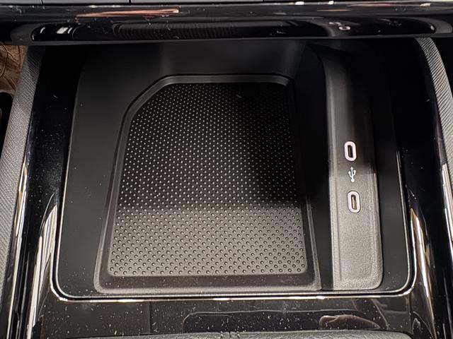 Skoda Kamiq SELECTION DSG KESSY RFK LED NSW KLIMAAUTOMATIK PDC v+h 