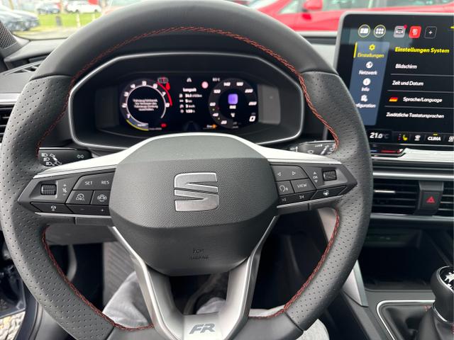 Seat / Leon / Grau / / / MATRIX NAVI AHK KESSY RFK SHZ PDC