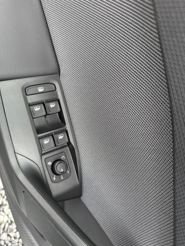 Seat / Leon / Wei&szlig; / / / ACC AHK PDC RFK 