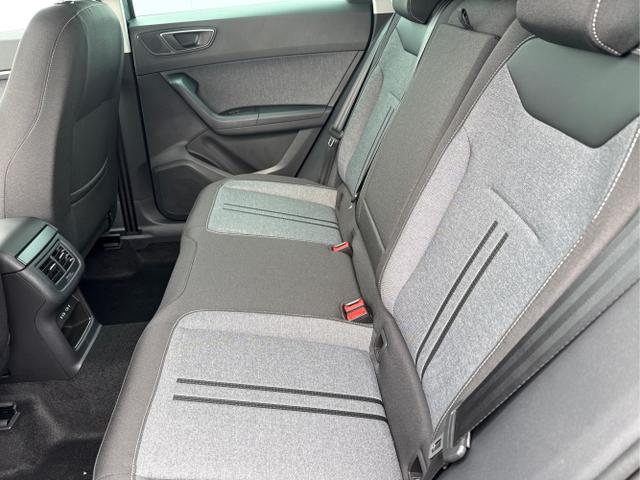 Seat / Ateca / Grau / / / DSG SHZ PDC ACC RFK v+h