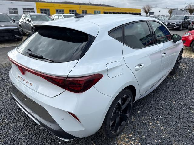 Cupra / Leon / Wei&szlig; / / / DSG NAVI INTELLIGENT DRIVE ACC SHZ KEYLESS