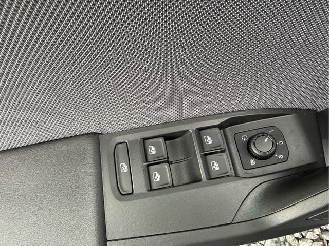 Seat / Leon / Blau / / / AHK ACC RFK PDC 