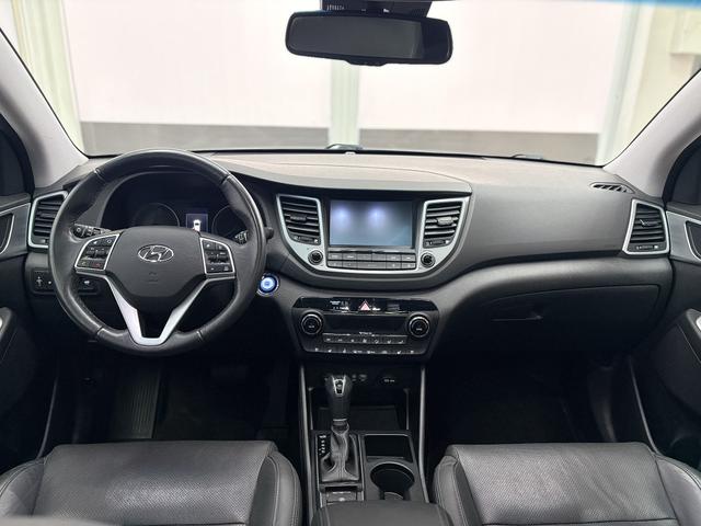 Hyundai TUCSON PREMIUM BLUE NAVI/SHZ/PANO/ RFK /EL.HECKKLAPPE 