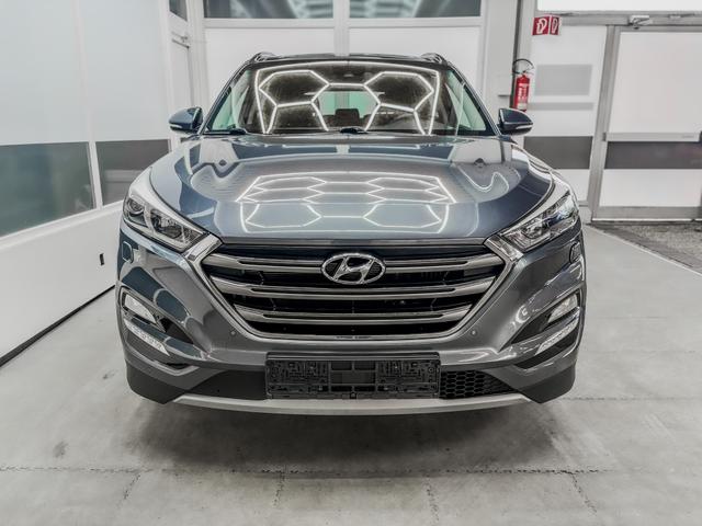 Hyundai TUCSON PREMIUM BLUE NAVI/SHZ/PANO/ RFK /EL.HECKKLAPPE 